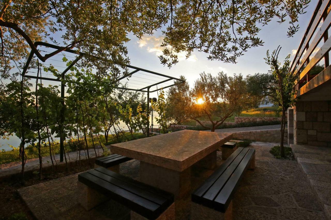Apartman Baredine Maslenica Exterior foto